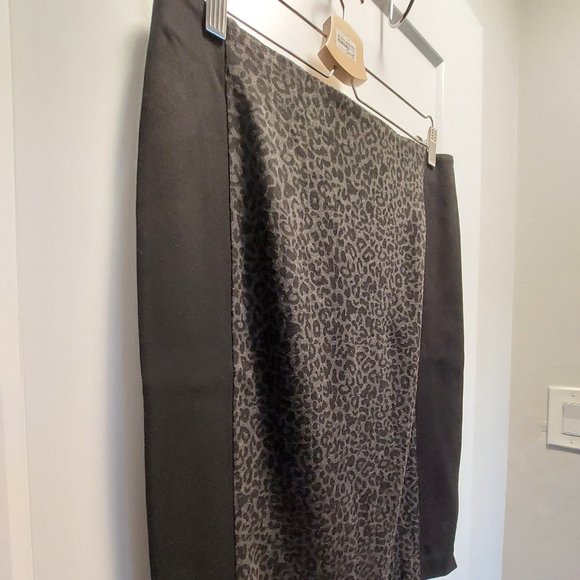DENVER HAYES Black/Grey Stretch Pencil Skirt w/Animal Print Front Panel - Medium - Picture 4 of 9